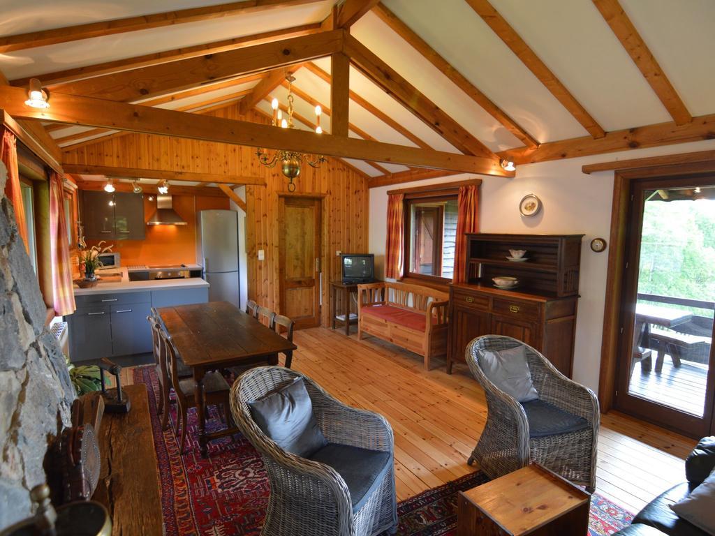 Pretty Cottage Ardennes Near The Valley Of Lesse Vencimont Bagian luar foto