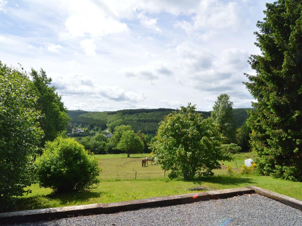 Pretty Cottage Ardennes Near The Valley Of Lesse Vencimont Bagian luar foto